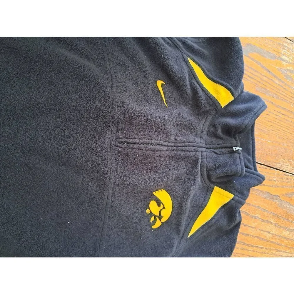 Youth Medium Nike Iowa Hawkeyes Yellow Black Long Sleeve Pullover Fleece Shirt